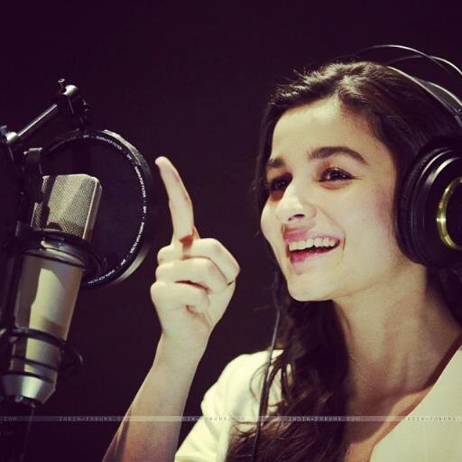 AliaBhattFP's profile picture. Twitter #1 Fan Page for the gorgeous Alia Bhatt. Follow her at @aliaa08 . Admin: Aayushree (@aliaaholic)