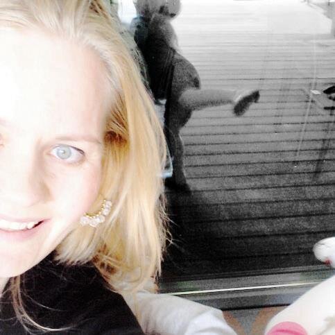 camillagare's profile picture. Jobber for Egmont Publishing. Instagram: camilla.gare