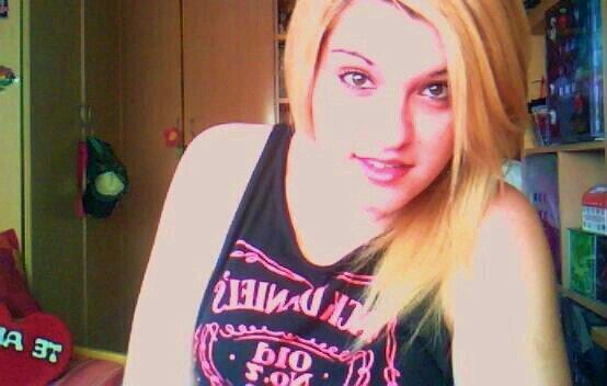 MartaFumaWeed's profile picture. Tú enfoque determina tu realidad.Vivir. 
Zaragoza