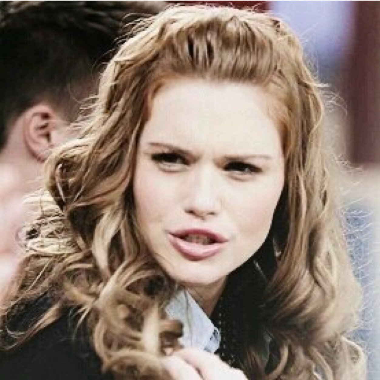 Follow @Dylanoperfectxx she will follow back.