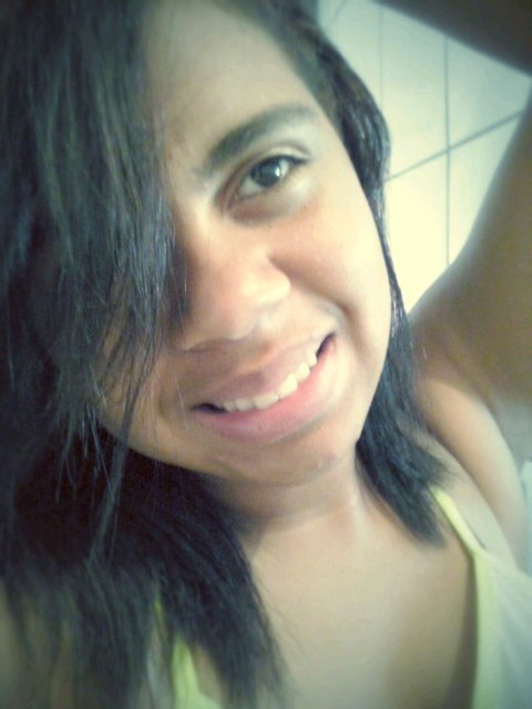 Uma frase :Foco, Forca & Fe

 Fã Louca pelo @McRashid                                               Meu face; https://t.co/z6PtnijK