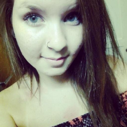 16 aninhos⚓, canceriana ♋e meiga ❤ http://t.co/GNxAy9NU76