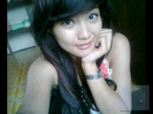 Suamiku pelayaran 6 bulan sx pulang kerumah, aku jadi kesepian dan butuh ke hangatan, jarang di belai suami, aku cari lelaki yang macho dan kuat di ranjang.