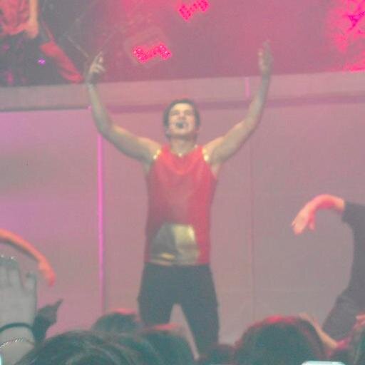 16. USA. Call me Mrs.Mahone! Went to Austins concert friday 3/7/14. Austin tweeted me 1/13/14 6:28pm & follows me