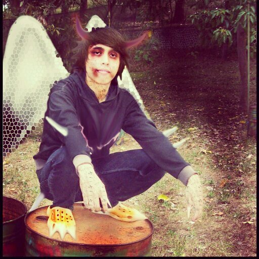 i play guitar for VG, @vilantsgreed #GoGreed