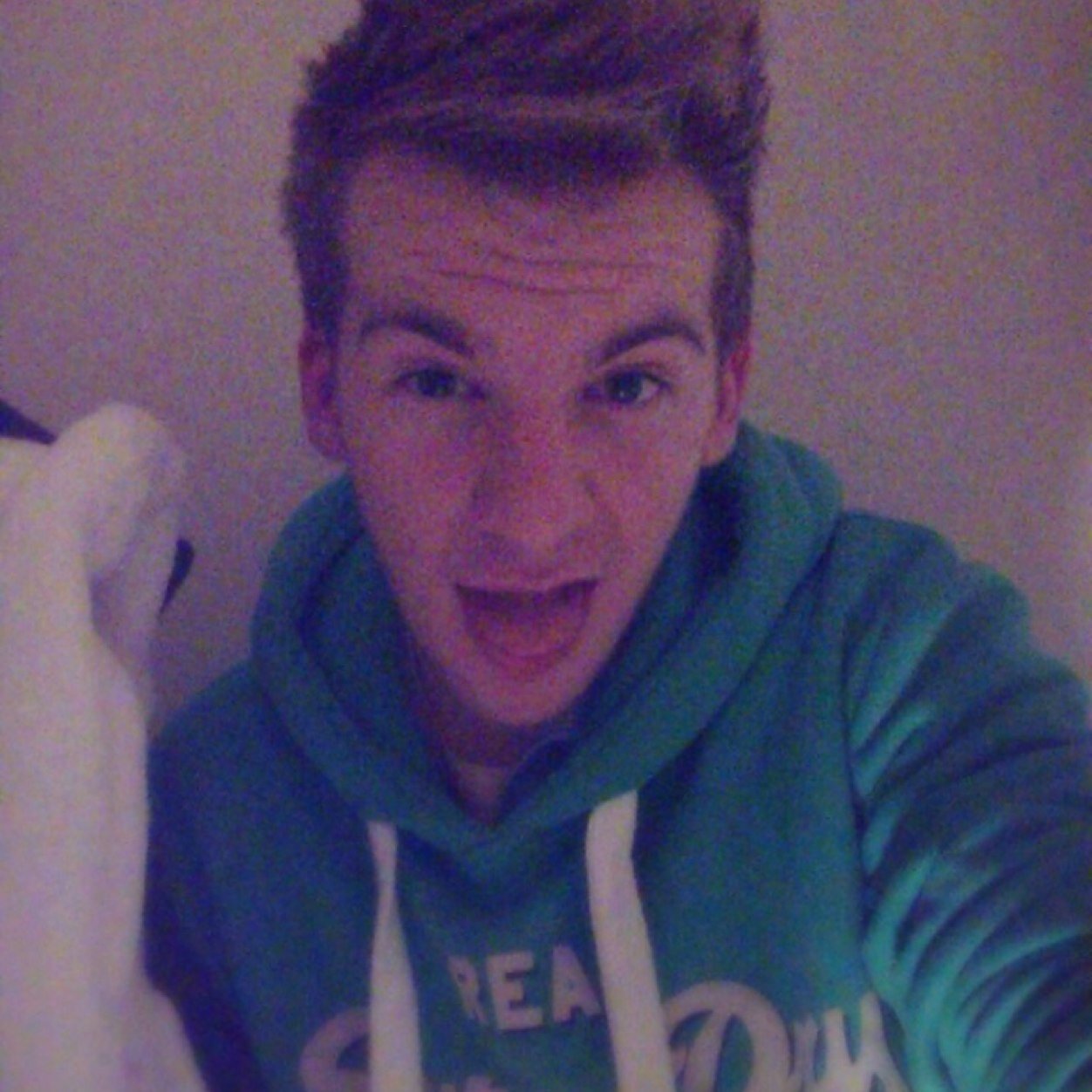 I'm Danny // I'm 16 years old // I live in Wales // (Wrexham) // http://t.co/HGKwssHtpb :D