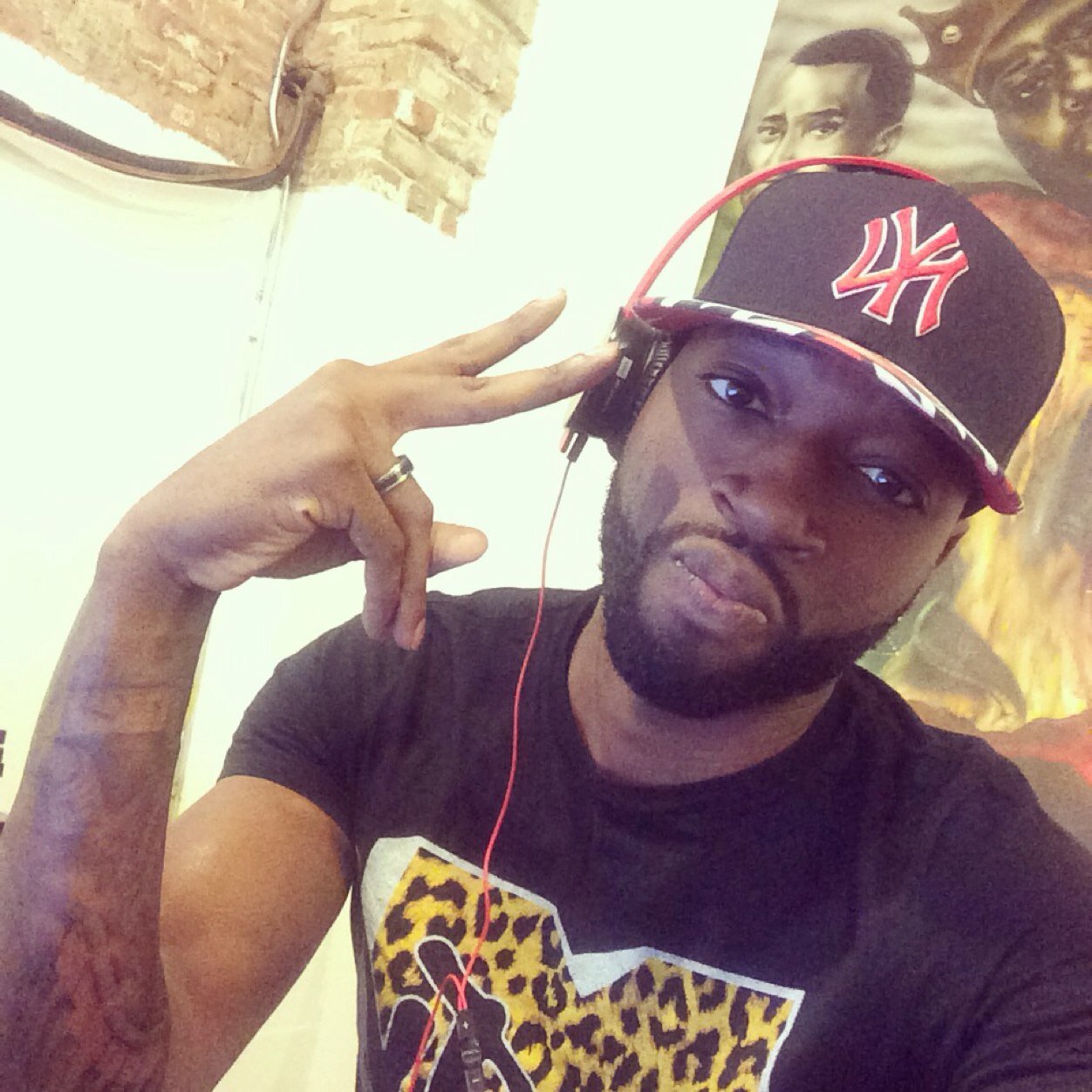 Tay_hasnosense's profile picture. Producer of the X'perience radio show out of chicago IL. For http://t.co/32wChsPB6F. Tune in every Saturday from 12pm -3pm or download LIVE365 KNOW1RADIO