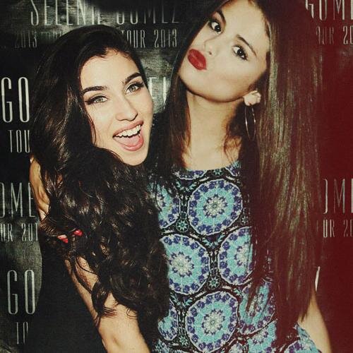 smile you're beautiful♥ Free follow!! by: @fifthselEEna