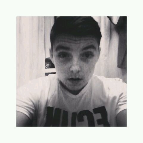 follow me on instagram @leenassif