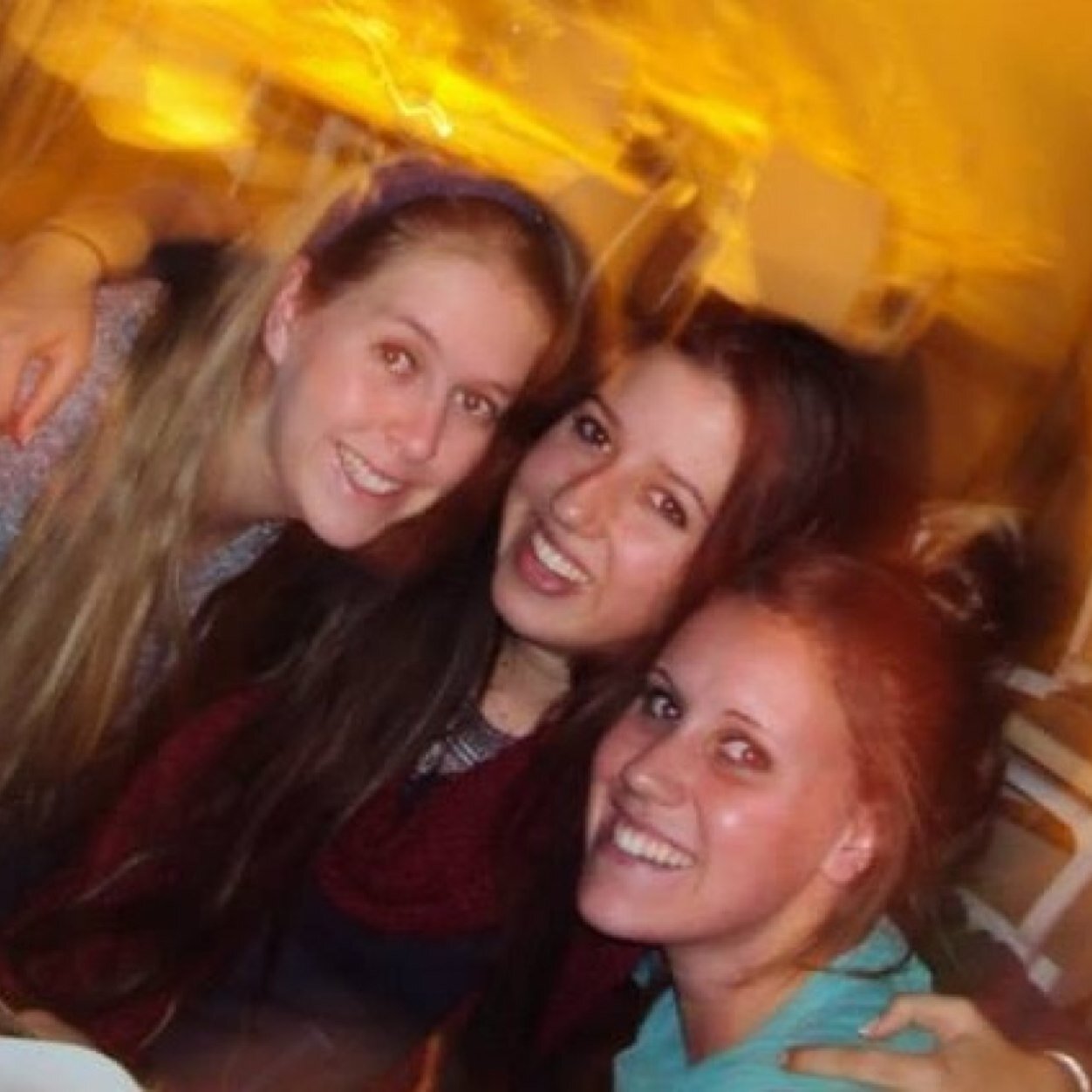 Diandra_Antunes's profile picture. • Perfectionist • Ambitionist • Over-Thinker • Artist • Redhillian • Wits Medical Student • PortuGreek South African •