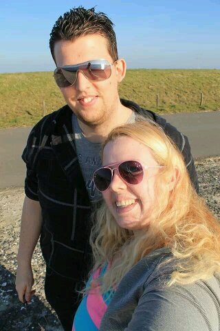 24 jaar  ~ in love ~ vivo somnia vestra ~