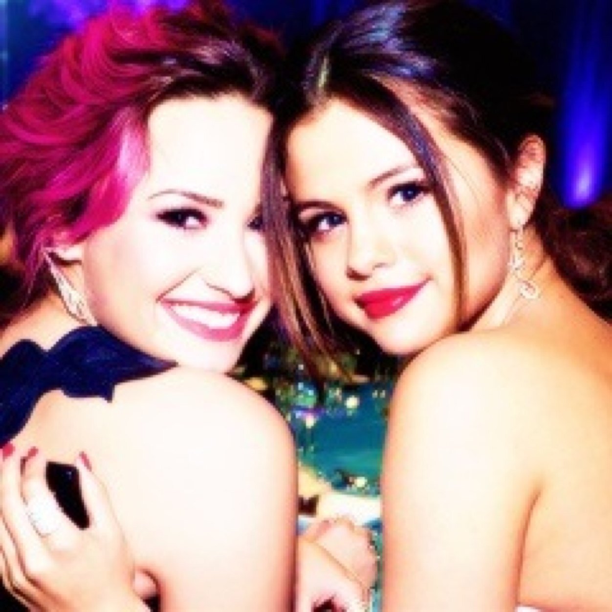 5hft5sosft1d's profile picture. Hi! Im giving to you my follow, follow me back in @janoskftbooks