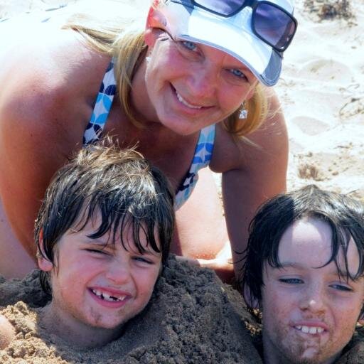 Lorrainet4tp's profile picture. Thinks everyone can be an agent for change by using talents to make a difference,  Loves all sports, playing them teaches best life lessons. believes in karma