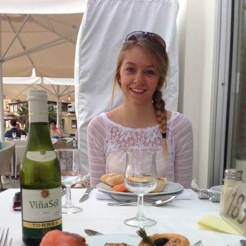 PinchOfCraft's profile picture. One day I'll have a workshop that resembles a Hobby Craft store!