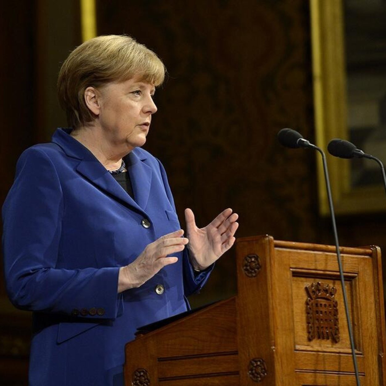 AngieMerkelNot's profile picture. *Parodie Account* Folge zurück/entfolge