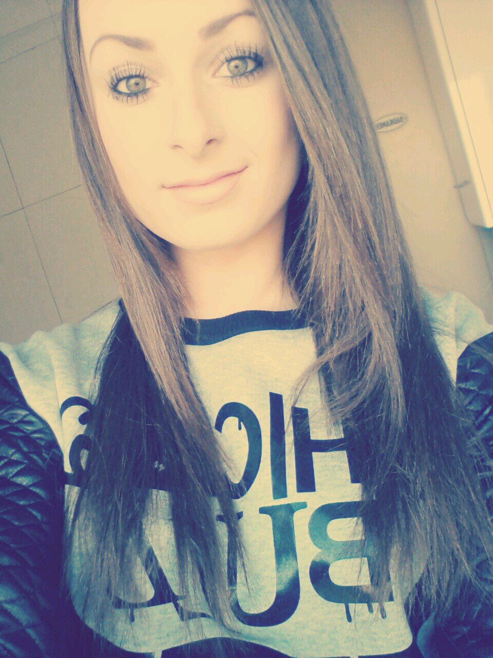 loveyouu( you'r the best) xxneel - arnemuiden ♥ schat hou van jouu ♥xxx noelle. app ask me xx hou van je kan zoveel bij je kwijt. loveyouu schatt xamber