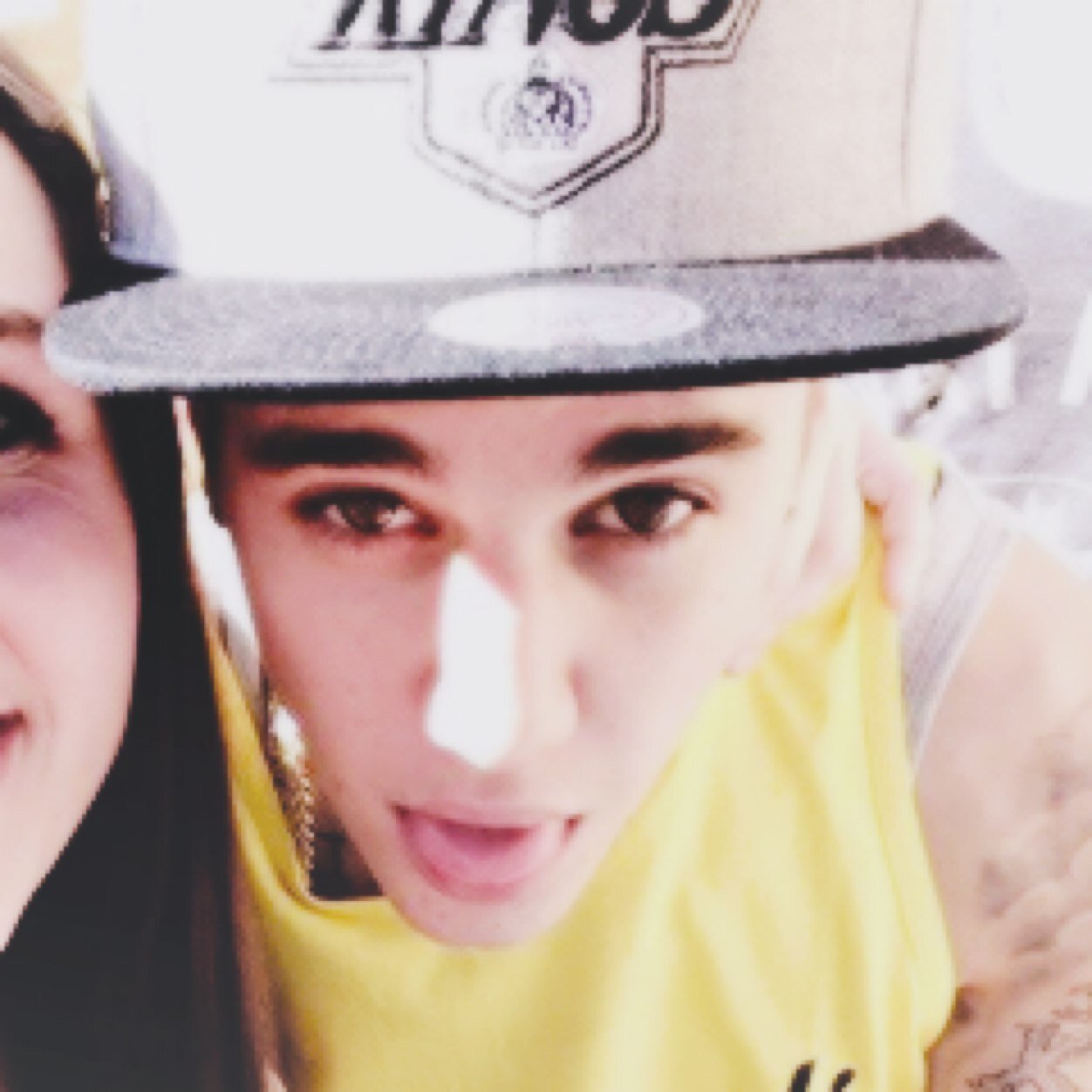 justin sorriu e de repente os anos que passei me dedicando a ele valeram a pena because MY BELIEBERS CHANGED MY LIFE