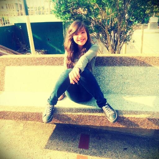soy anormal me gusta el metal lml, ser feliz es mi objetivo!Skate Girls!! :* =33