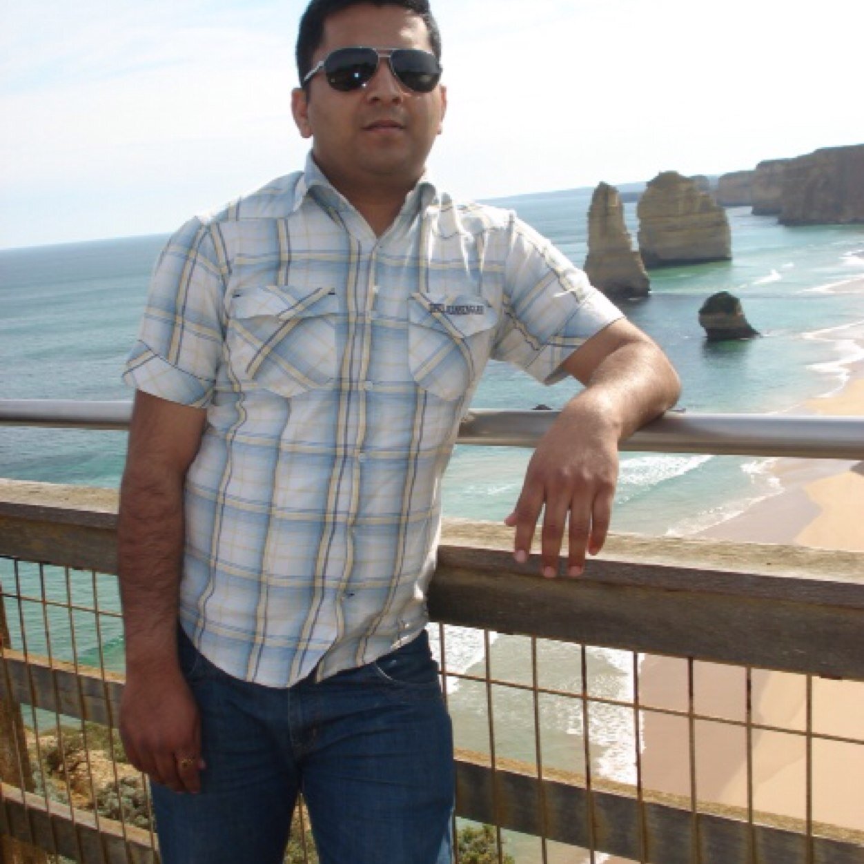 SattiRathod's profile picture. Living in most liveable city.   Dreamer.