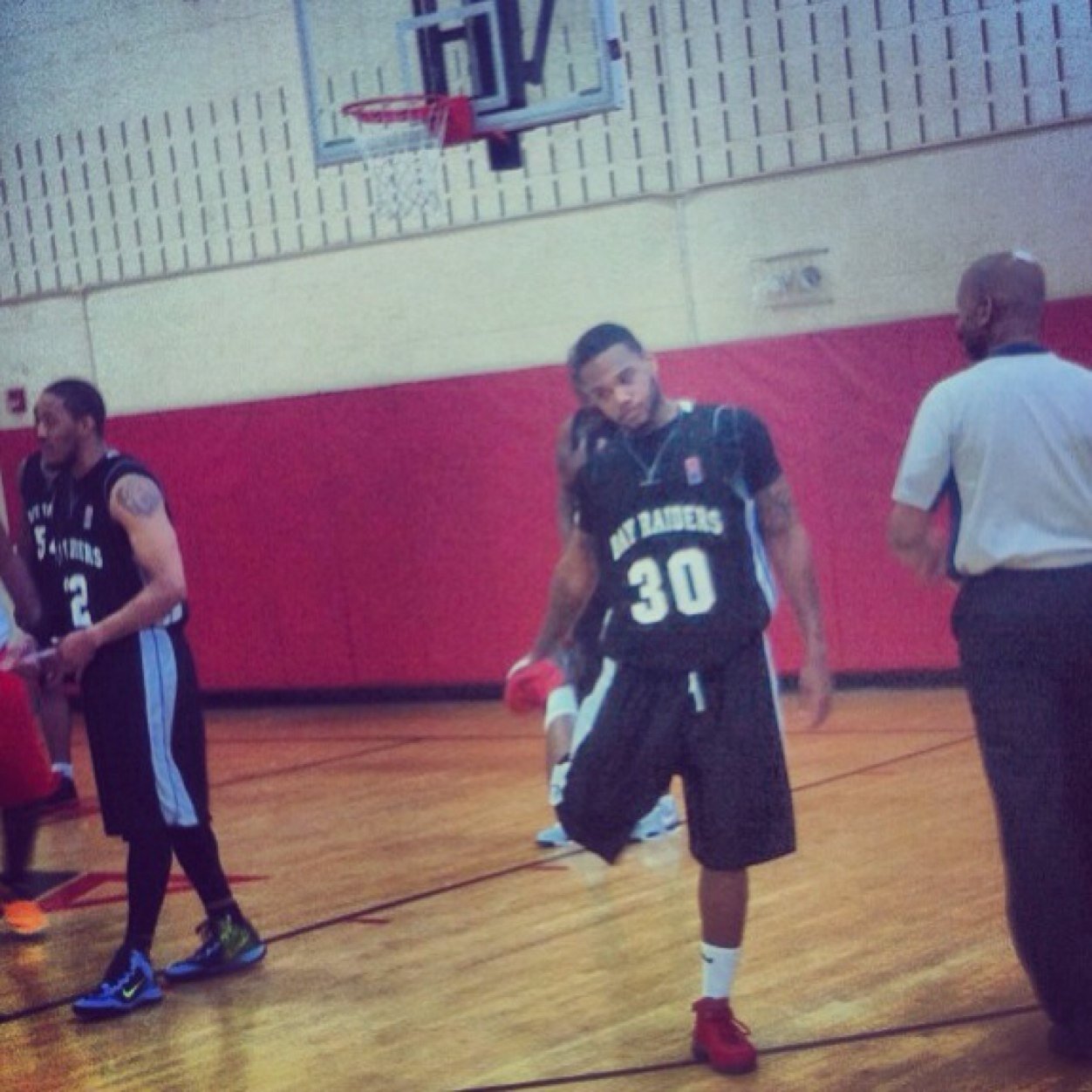 Semi-pro Athlete (Maryland Bay Raiders) Dover, De Ive came along way, jus kno dhat.  ADD MY SNAPCHAT : @ facxxx 👻