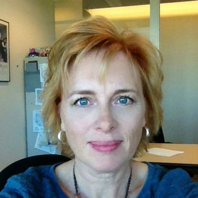 blueshirtsunday's profile picture. 