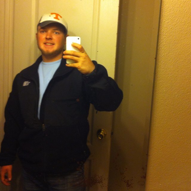 alley_zac's profile picture. Follow me, ill follow back.