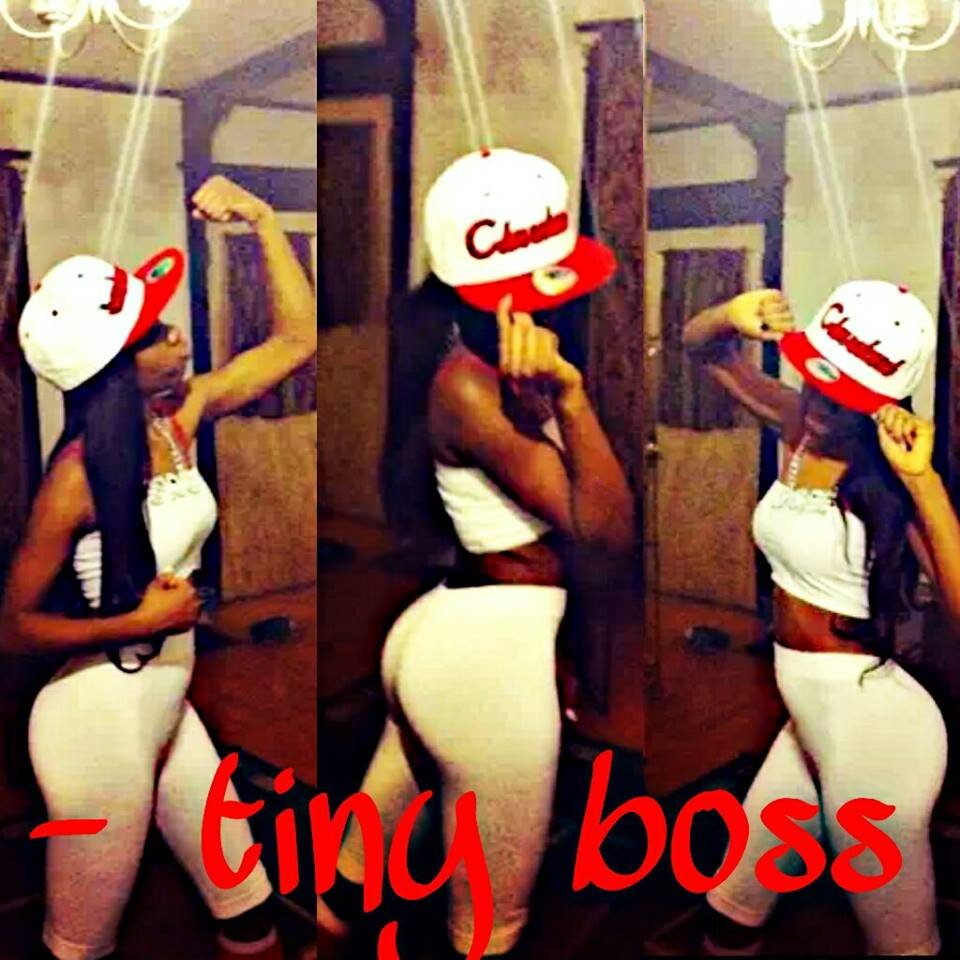 Blah Blah Blah Just follow my Twitter :) IG:__BEAUTIFULBROWNSKIN__ Age:16 Frm:Wisconsin