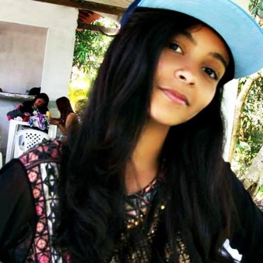Com o coração cheio de amor, vou distribuindo alegria. Alma cheia de positividade, levo a vida de forma tranquila ∞✞☪☼