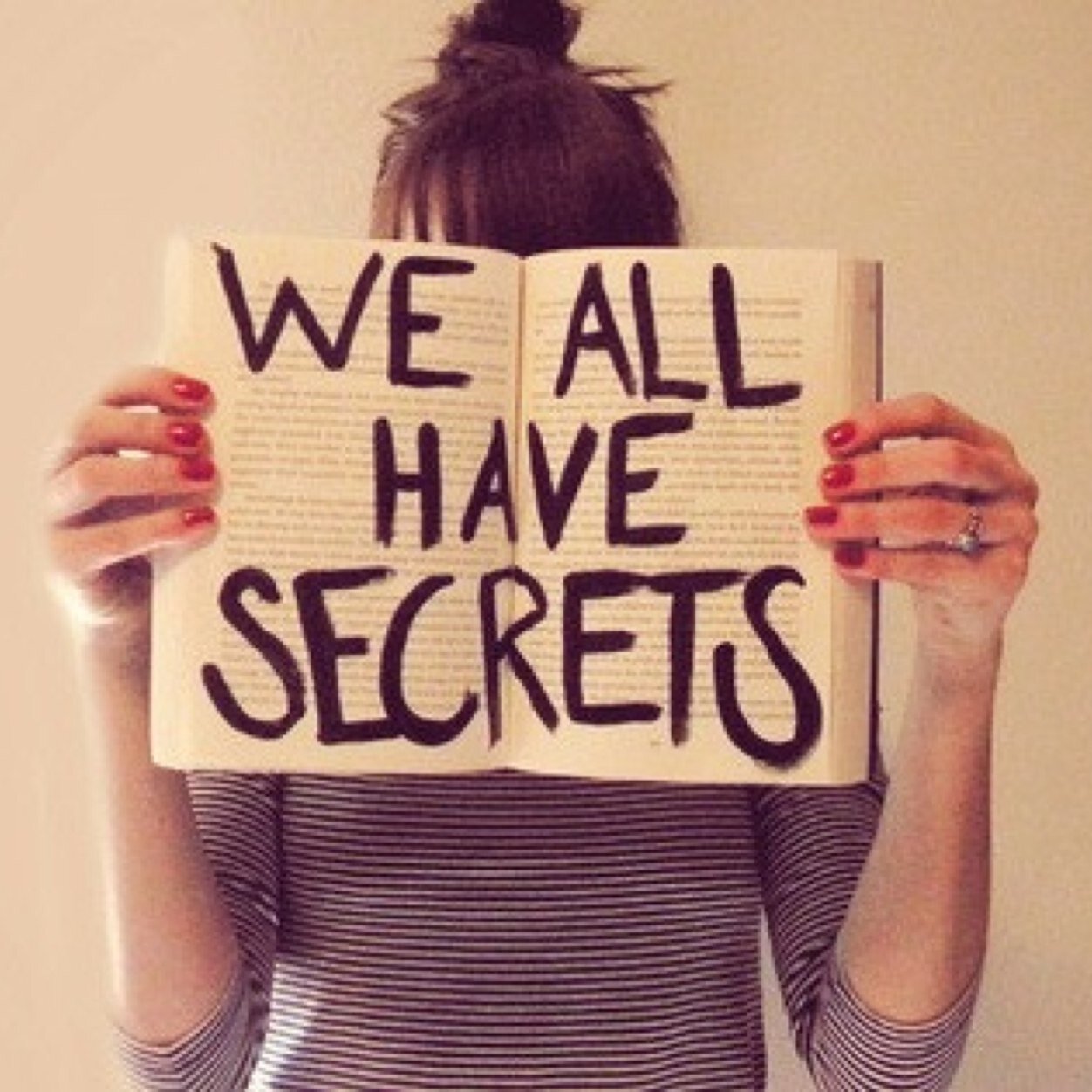 Send us a dm including your message for us to tweet, and who to tweet it too!