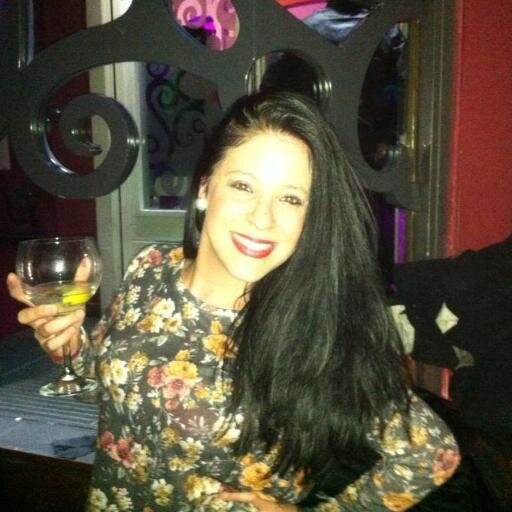 pixenia's profile picture. Una persona cambia por 2 razones :  aprendió demasiado o sufrió lo suficiente...¡¡