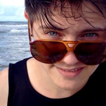 A sua melhor e mais nova fonte de informações sobre o Modelo/Ator/Blogueiro Chris Leão