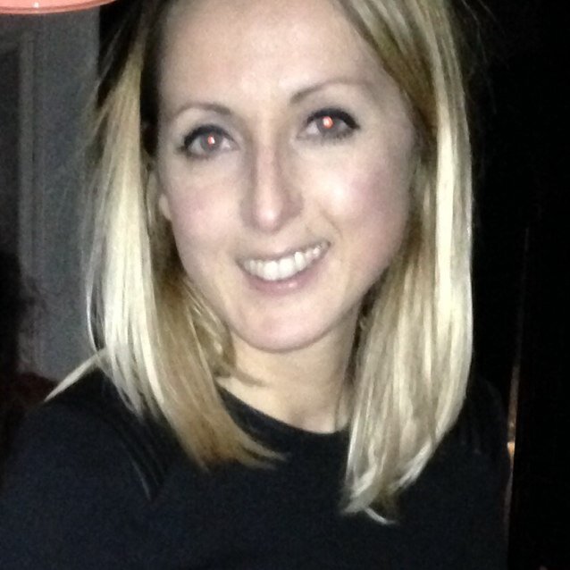 Primary school teacher. Loves swimming in waves of words and finding hidden treasure.