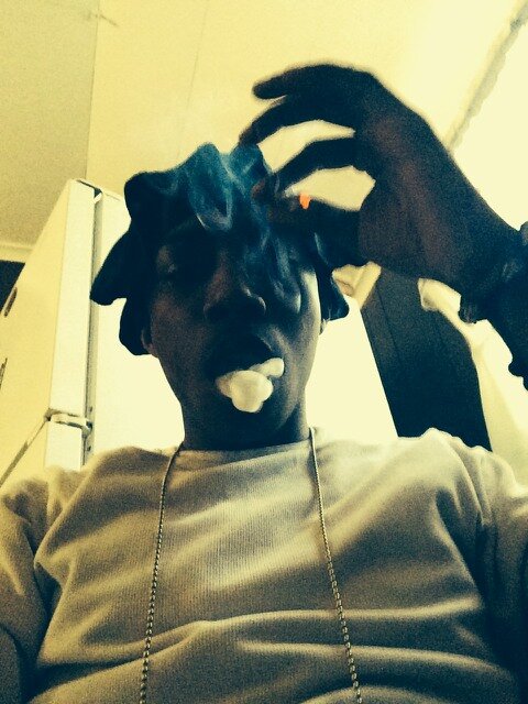 SellingCoke's profile picture. ` Living for today, Planning for the future, While screaming fuck the pass..