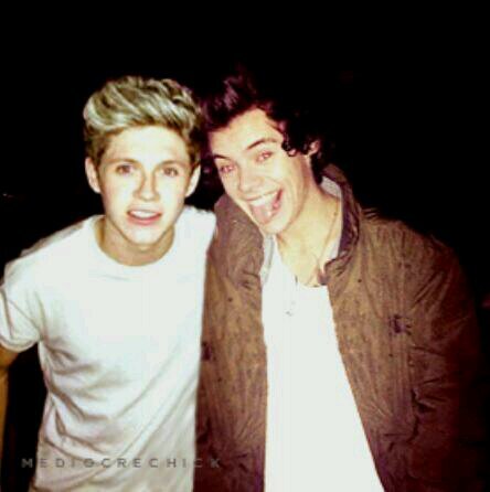free follow      please follow @ifeltpayne bc I followed you