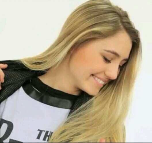 LiaisCutie's profile picture. @LiaMarieJohnson is My fav :) follow if you love her!❤