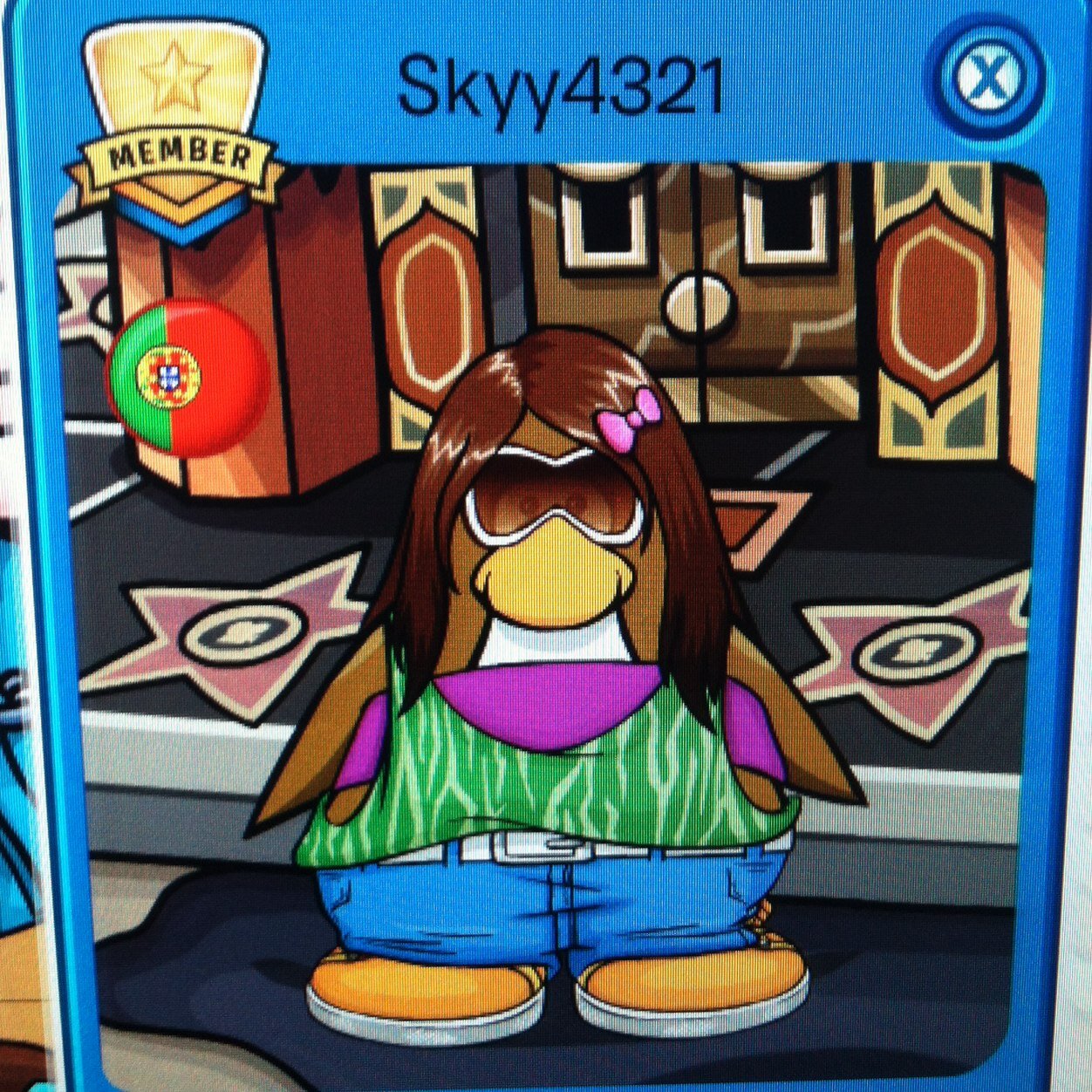 I am Skyy4321 from Club Penguin and I love CP,Please Follow me and Please be my friend on CP! Peace!✌️