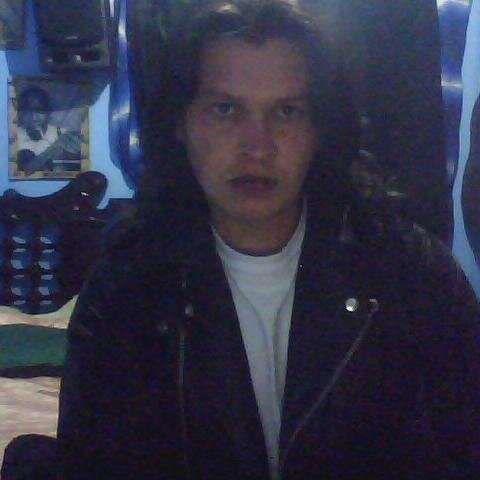 logolag's profile picture. Experto en todo lo que no sirve para nada, ahora mismo compartiendo mi Blog a todo el que le interese, catarsis infinita y necesaria.