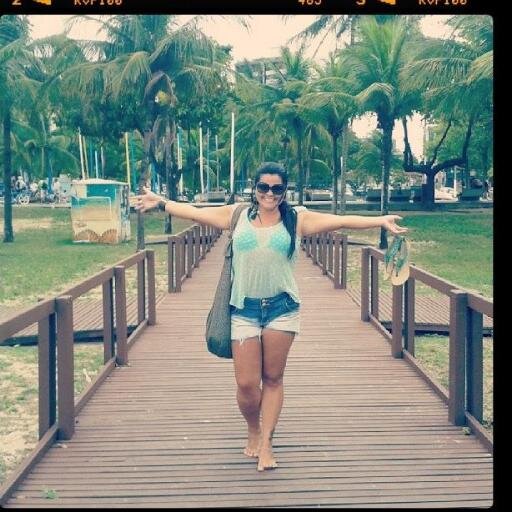 Sou Guerreira é a única coisa que posso afirmar sobre mim, e amo VIVER... o restante só ao vivo e a cores!!!!  #31anos