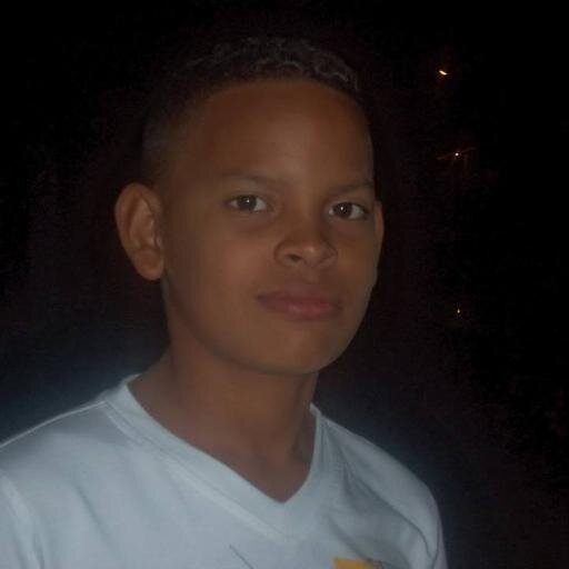 Sígueme Y Te Sigo...... Vivo Una vida feliz Y Siempre La Viviré Así