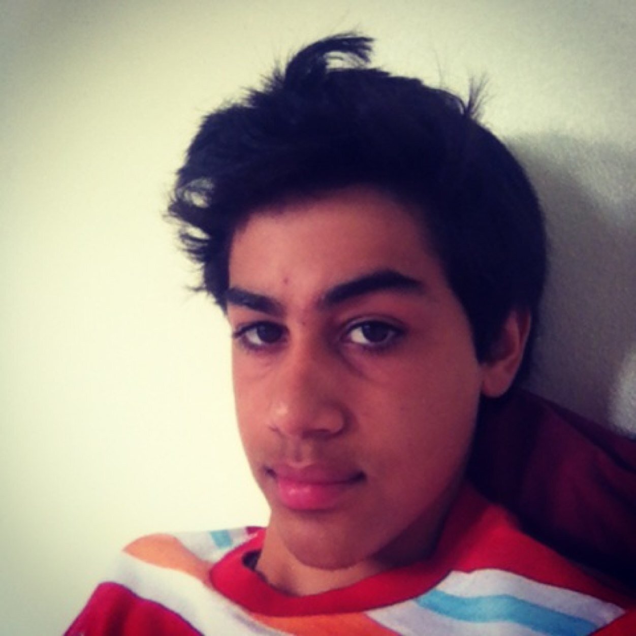 Sono un essere umano, ho 16 anni, ho dipendenti da #LilWayne # Drake #ChrisBrown #PoetaCallejero