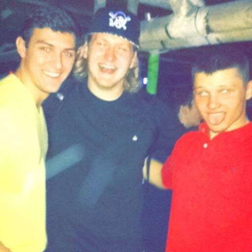 Strokes93's profile picture. Keep dreaming kid even if it breaks your heart