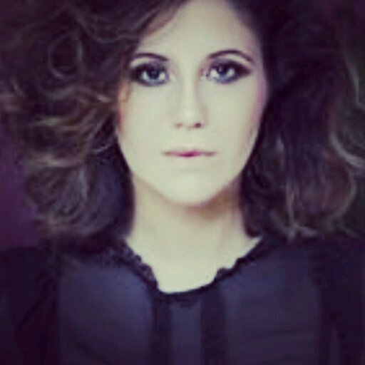 '' Vem alegrar o meu mundo que anda vazio... '' @MROFICIAL ❤
