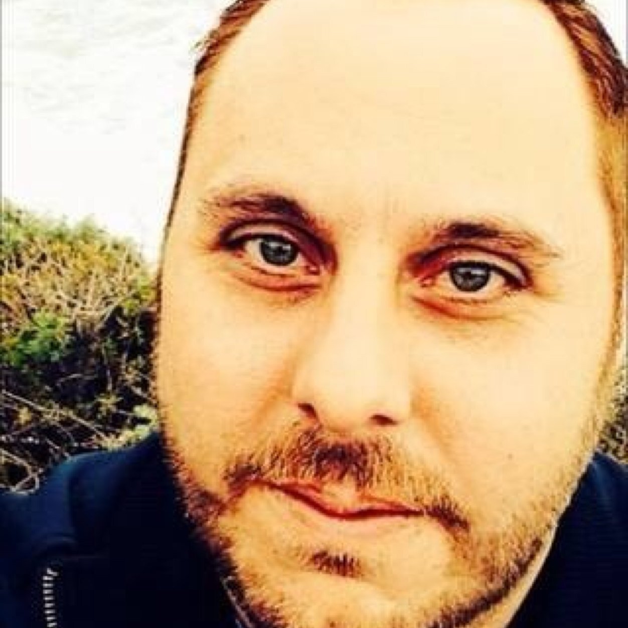 Just a fun guy who enjoys my family, good friends, intelligent conversation, and much more!