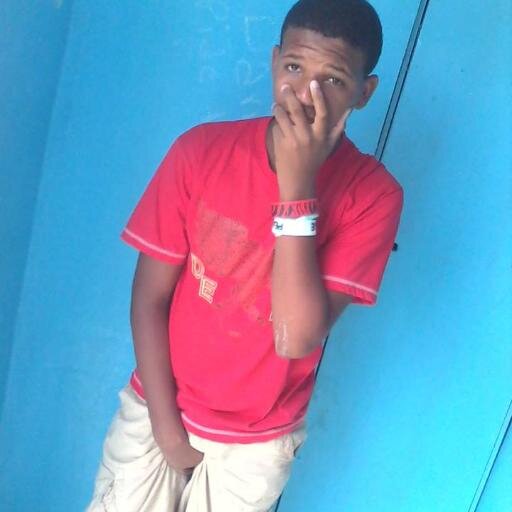 Darian_Starz's profile picture. Mi destino esta en el agua..Amo la natacion ♥ ^`_^`..? Amo Y ella es Mi artista Favorito @MileyCyrus La amo con todo mi corazon 23