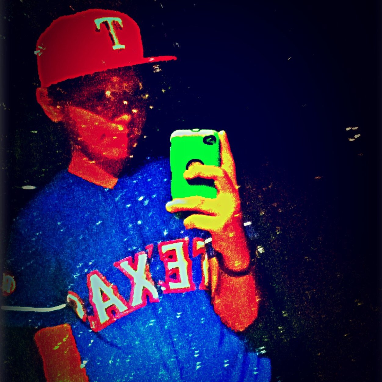 Juan82305885's profile picture. 