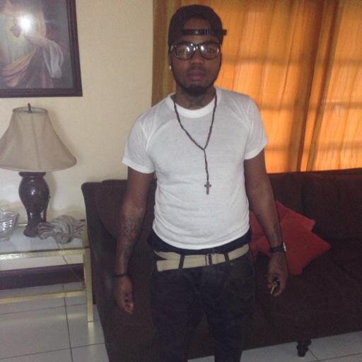 Top Notch Dj For The 242! Proud Father Who's Aim Is To Be Successful & Wiser!!! L.L.P.S!!!!
