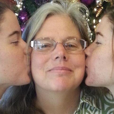 ShawneeM's profile picture. Computer geek, pizza maker and auntie