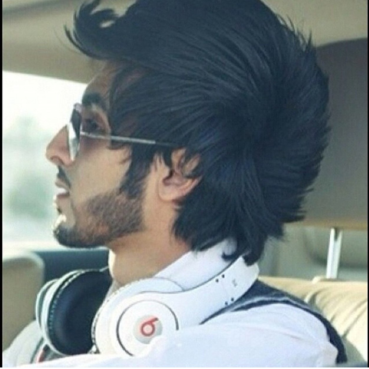 اللهم اكفني شر الرفقاء الذين لهم وجه الصاحب وقلب الحاقد ♡ . . .