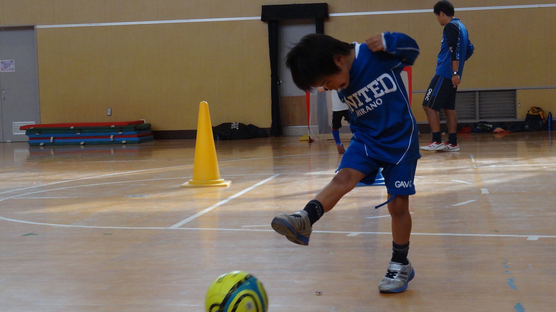 NPO法人ユナイテッド平野スポーツクラブは、大阪市平野区を中心に少年サッカーや高齢者向けのグランドゴルフや太極拳などの教室事業を地域で開催すると共に大阪市下の中学生や小学生に向けに大会を開催する総合型地域スポーツクラブです。