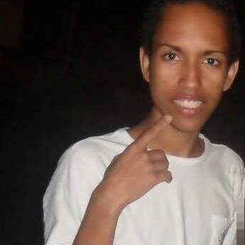 ´~* Meesmo com dificuldade , o sorriso nunca saíra do meeu rosto .. :D
